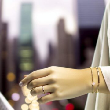 Comment les bijoux minimalistes transforment votre style
